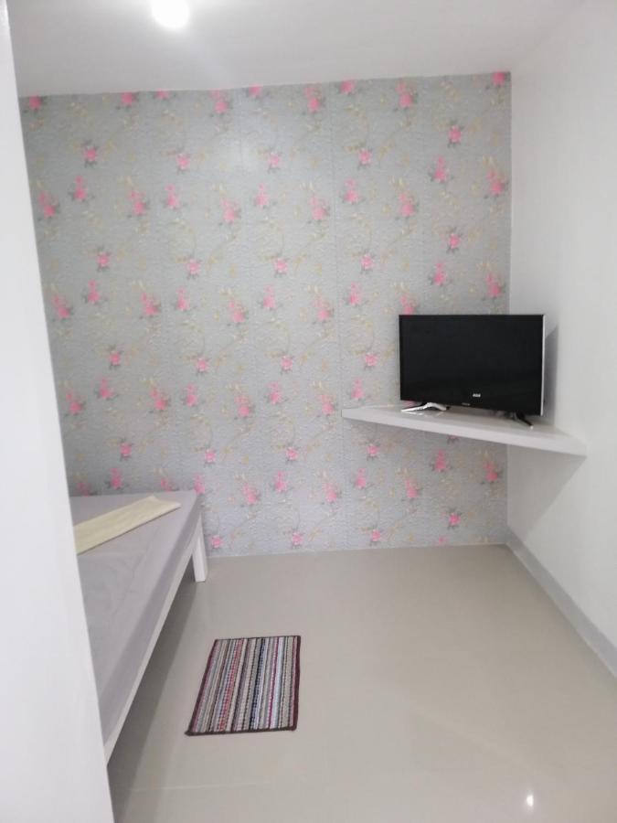 Katrina'S Dorm Tarlac City Exterior foto